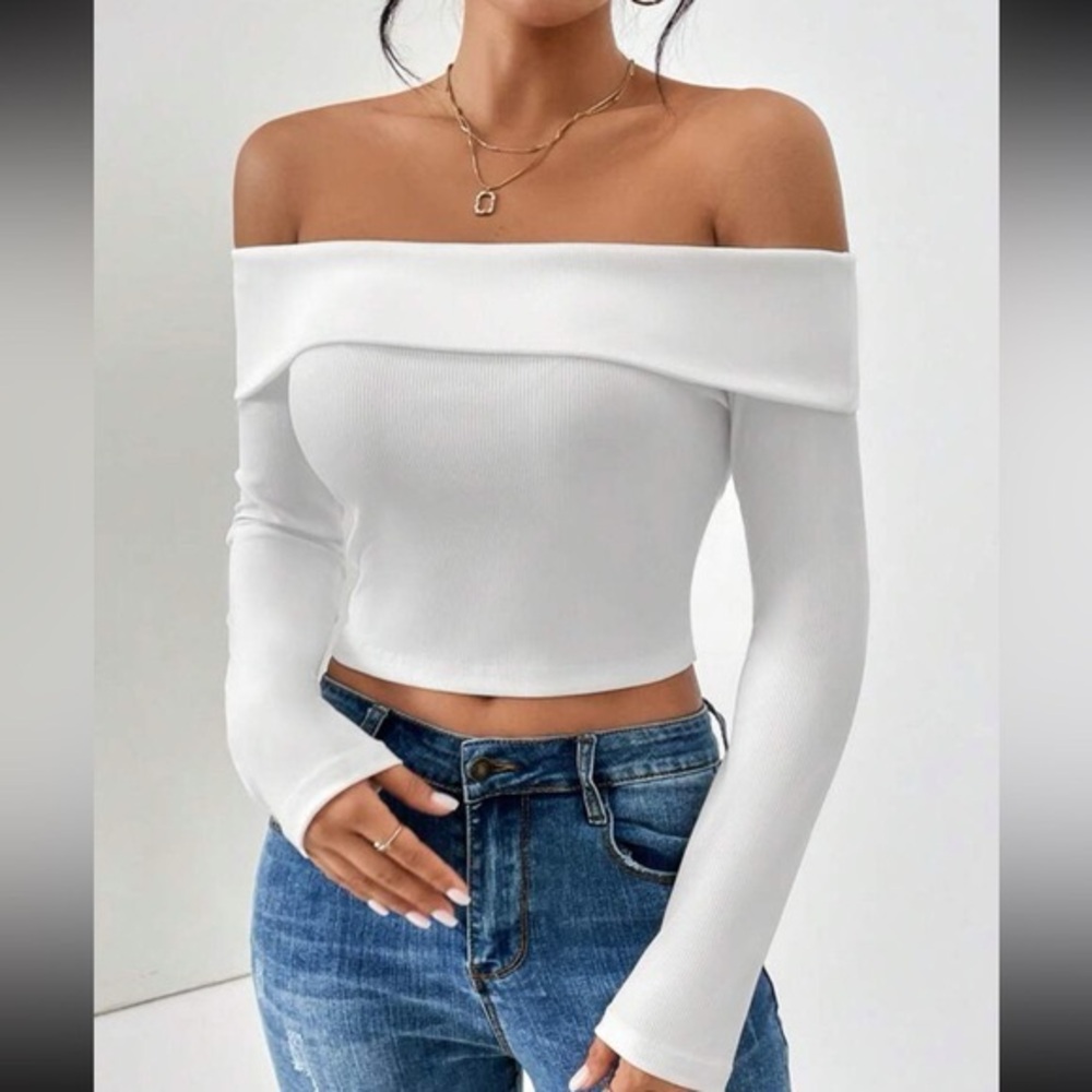 Chic Off-Shoulder White Crop Top